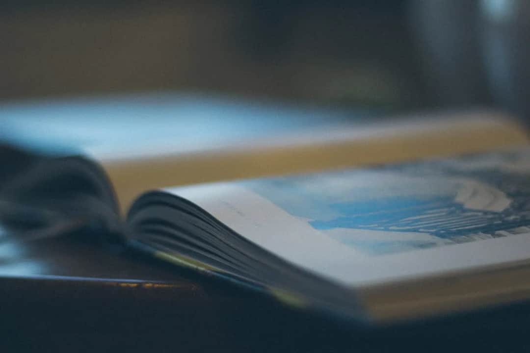 Styl potoczny w kulturze: jak język codzienny kształtuje sztukę?